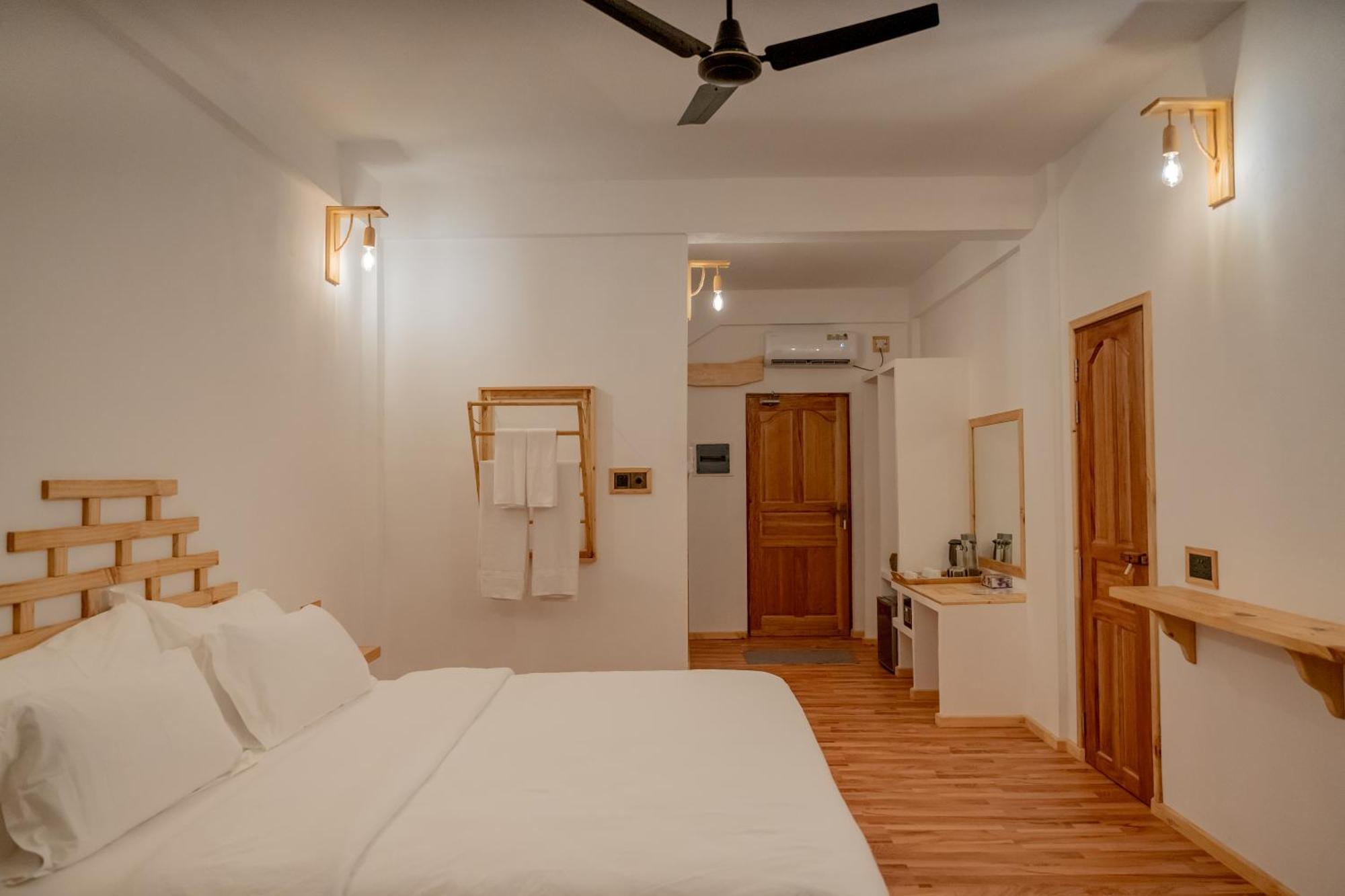 Manta Sea View Himandhoo Hotel Kültér fotó
